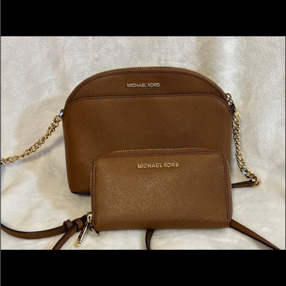 Michael Kors Tan Crossbody Bag and Wallet Set